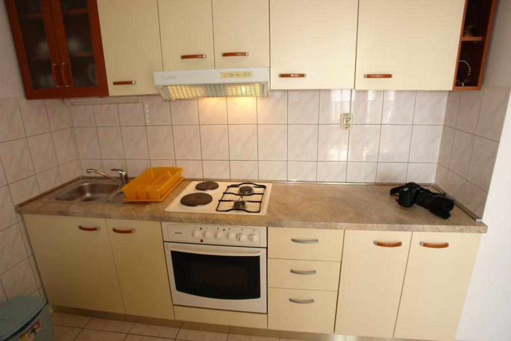 Apartments Lucija Ražanj Habitación foto